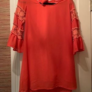 Coral mid-sleeve tunic